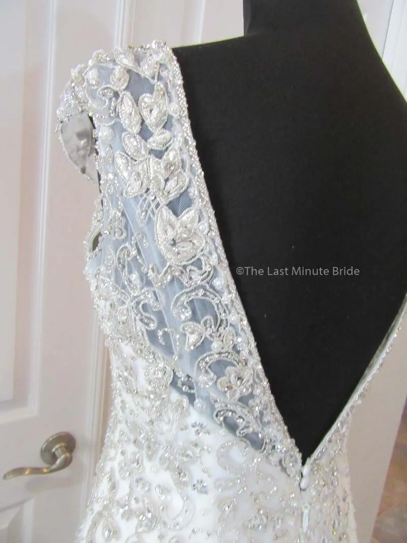The Last Minute Bride style Selena