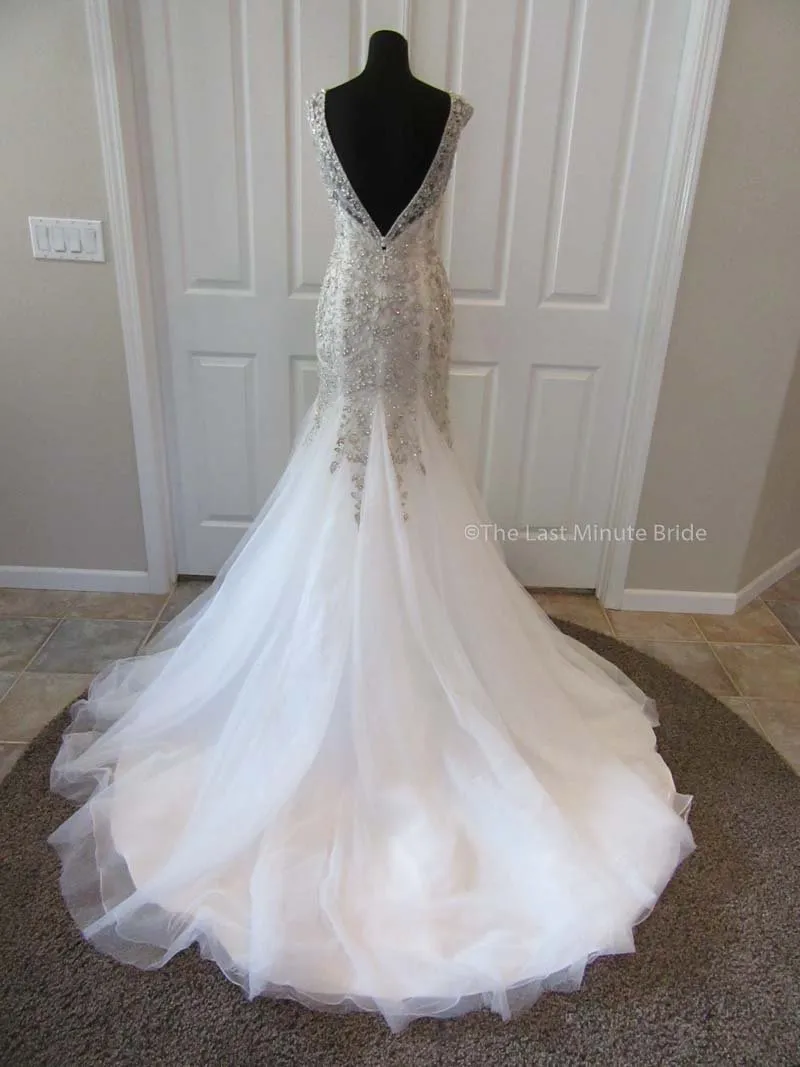 The Last Minute Bride style Selena