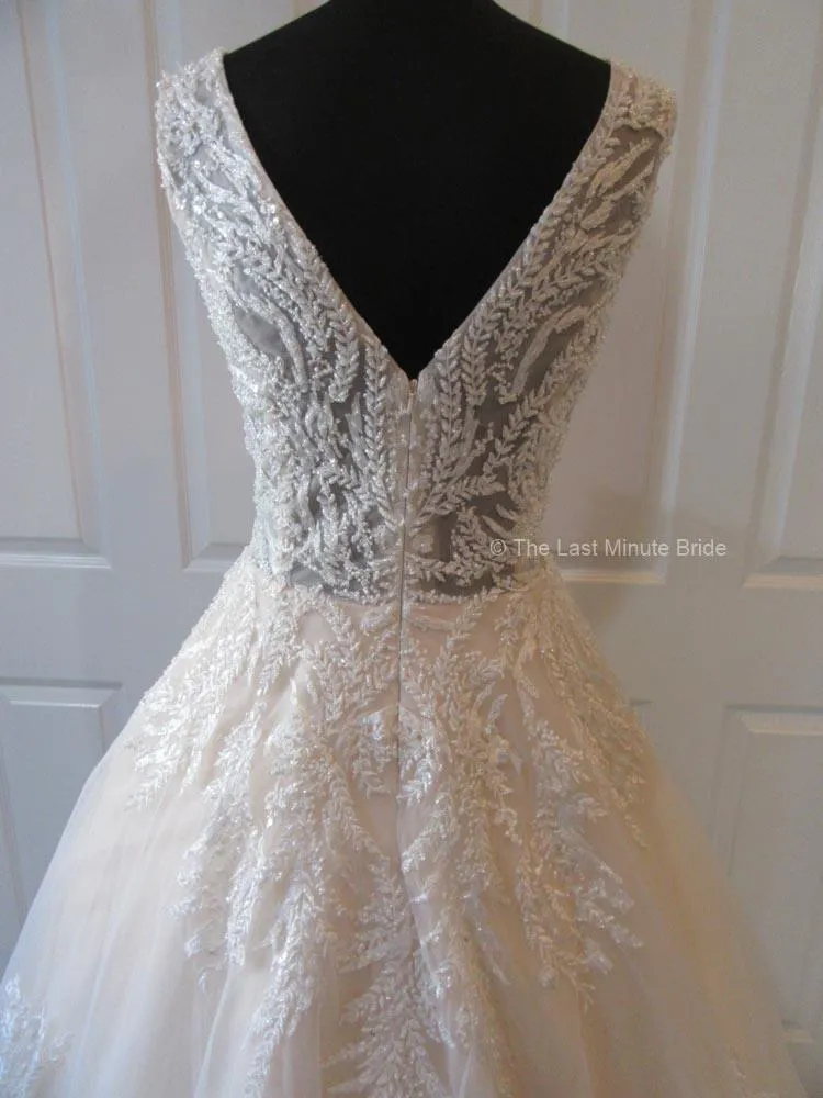 The Last Minute Bride syle Christy