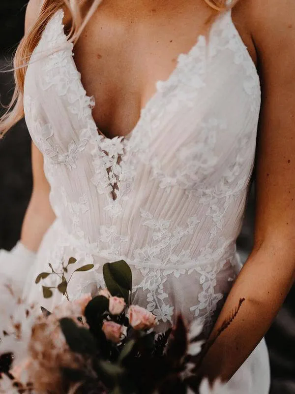 Tulle A-line Backless V-neck Appliqued Wedding Dress, Birdal Gown, MW606