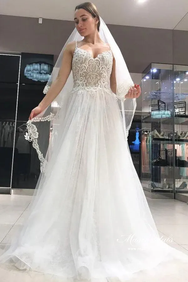 Tulle A-line V-neck Spaghetti Straps Backless Wedding Dress With Lace, MW998