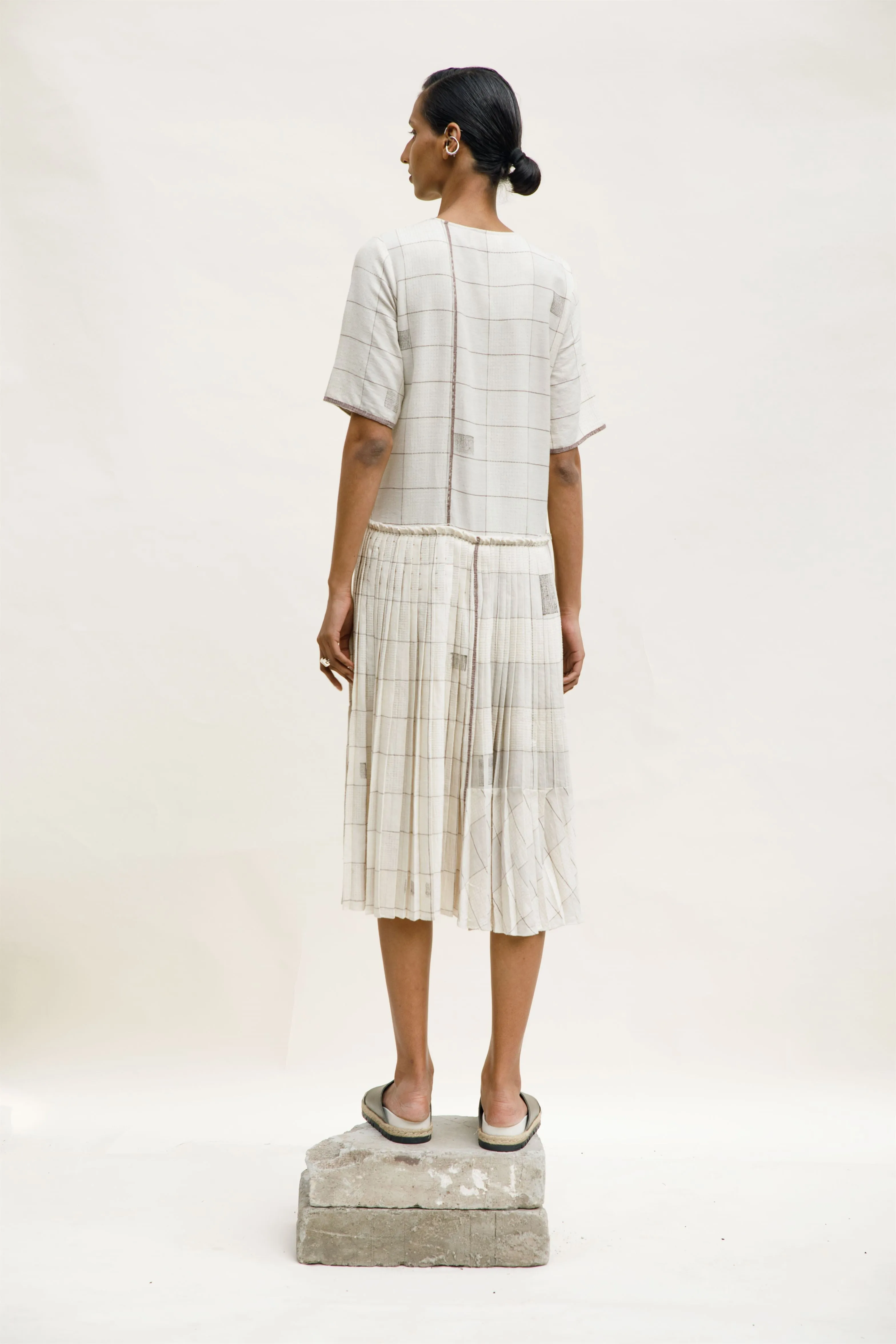 Urvashi Kaur   I   Tokyo DRESS FINN Hand Spun Cotton Shell TESSELLATE- 12