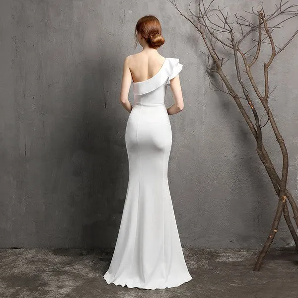 Venus Cut gown with slit