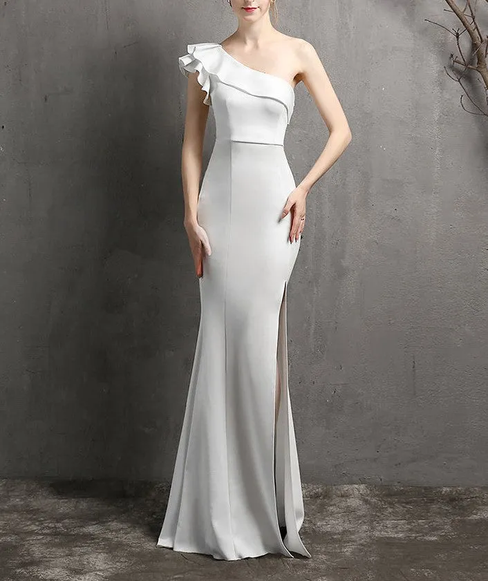 Venus Cut gown with slit