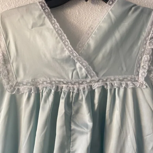 Vintage Christian Dior Lingerie Long Nightgown Eyelet Lace Sz P Small Green