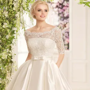 Wedding Dress A-Line Boat Neck Classic Half Sleeve