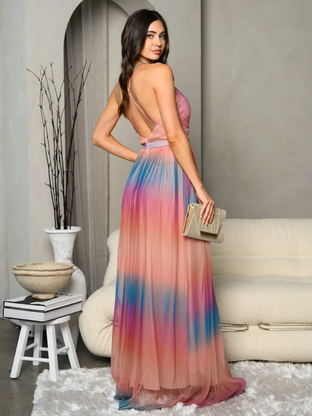 WOMEN'S SLEEVELESS PLEATS DETAILED COLORBLOCK MAXI DRESS