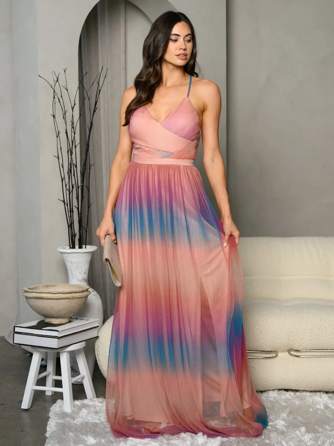 WOMEN'S SLEEVELESS PLEATS DETAILED COLORBLOCK MAXI DRESS